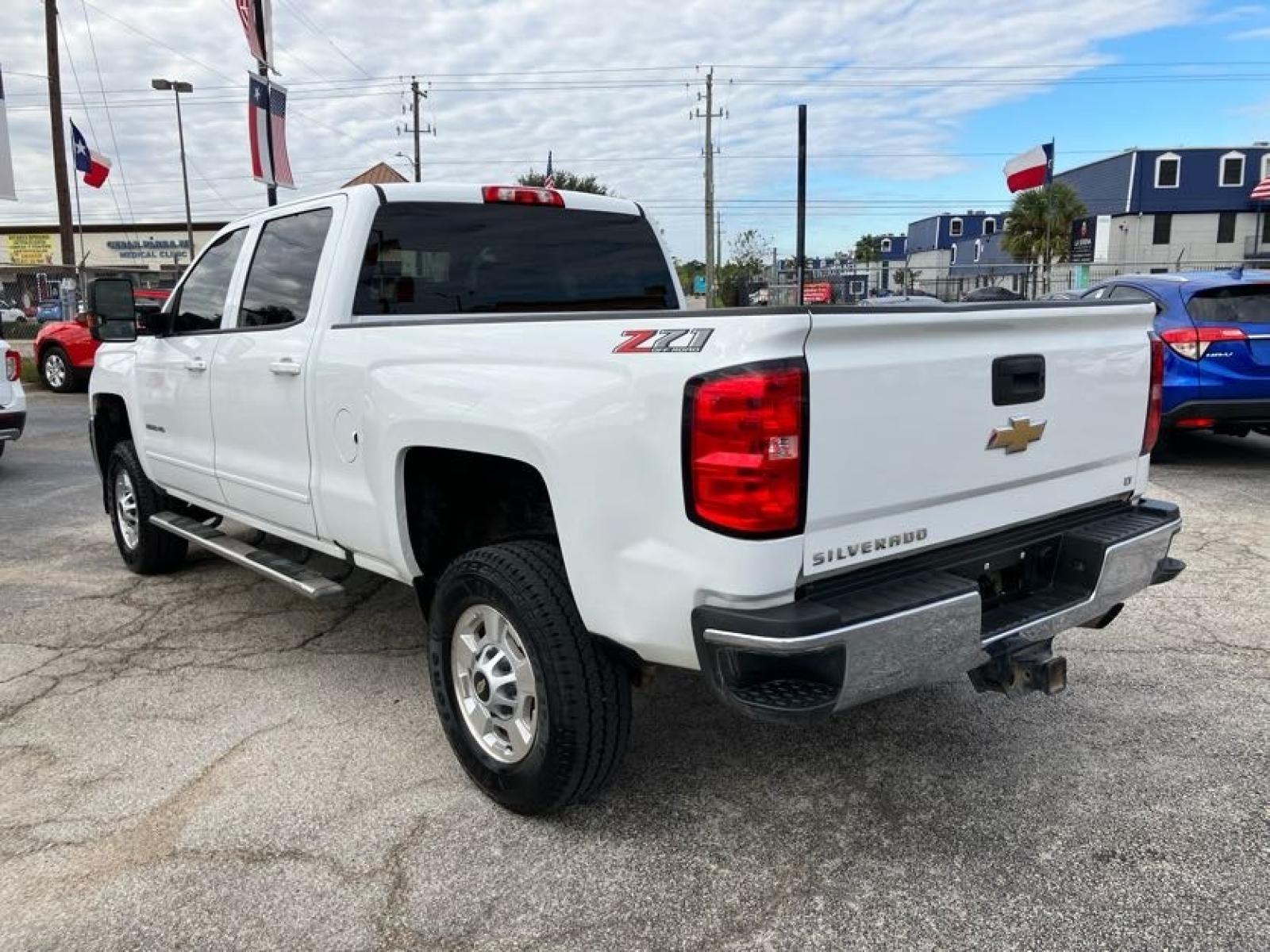 Popular Motors - 2018 Chevrolet Silverado 2500HD LT Crew Cab 4WD